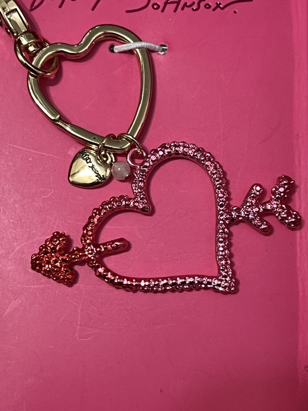 Betsey Johnson Pink & Red Ombre Open Frame Heart + Arrow Bag Charm Key Ring NWT